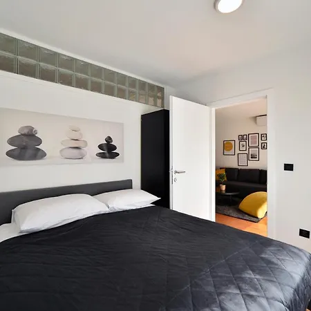 Lavir Apartment With Parking Zagreb Exterior photo